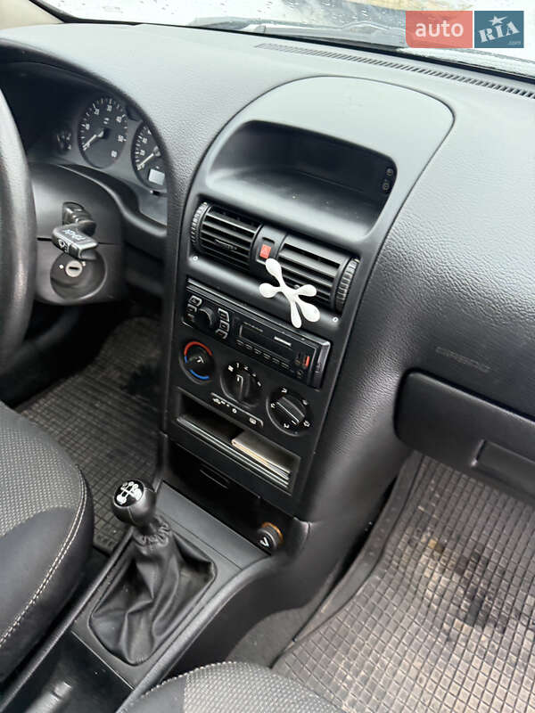 Універсал Opel Astra 2001 в Кременці