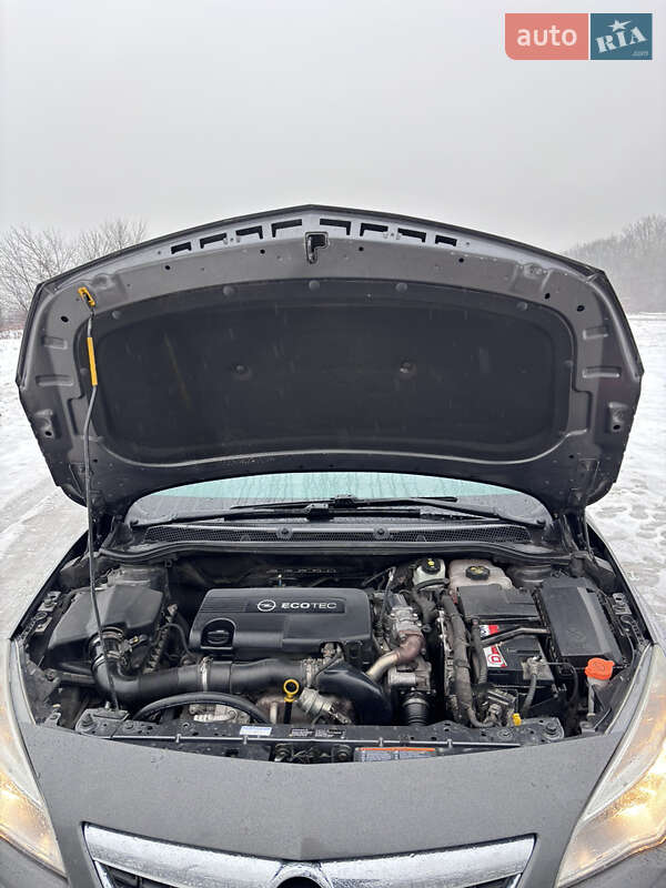 Універсал Opel Astra 2011 в Умані