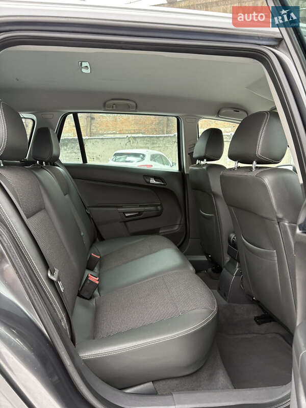 Універсал Opel Astra 2009 в Білій Церкві