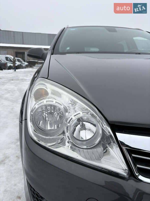 Універсал Opel Astra 2009 в Білій Церкві