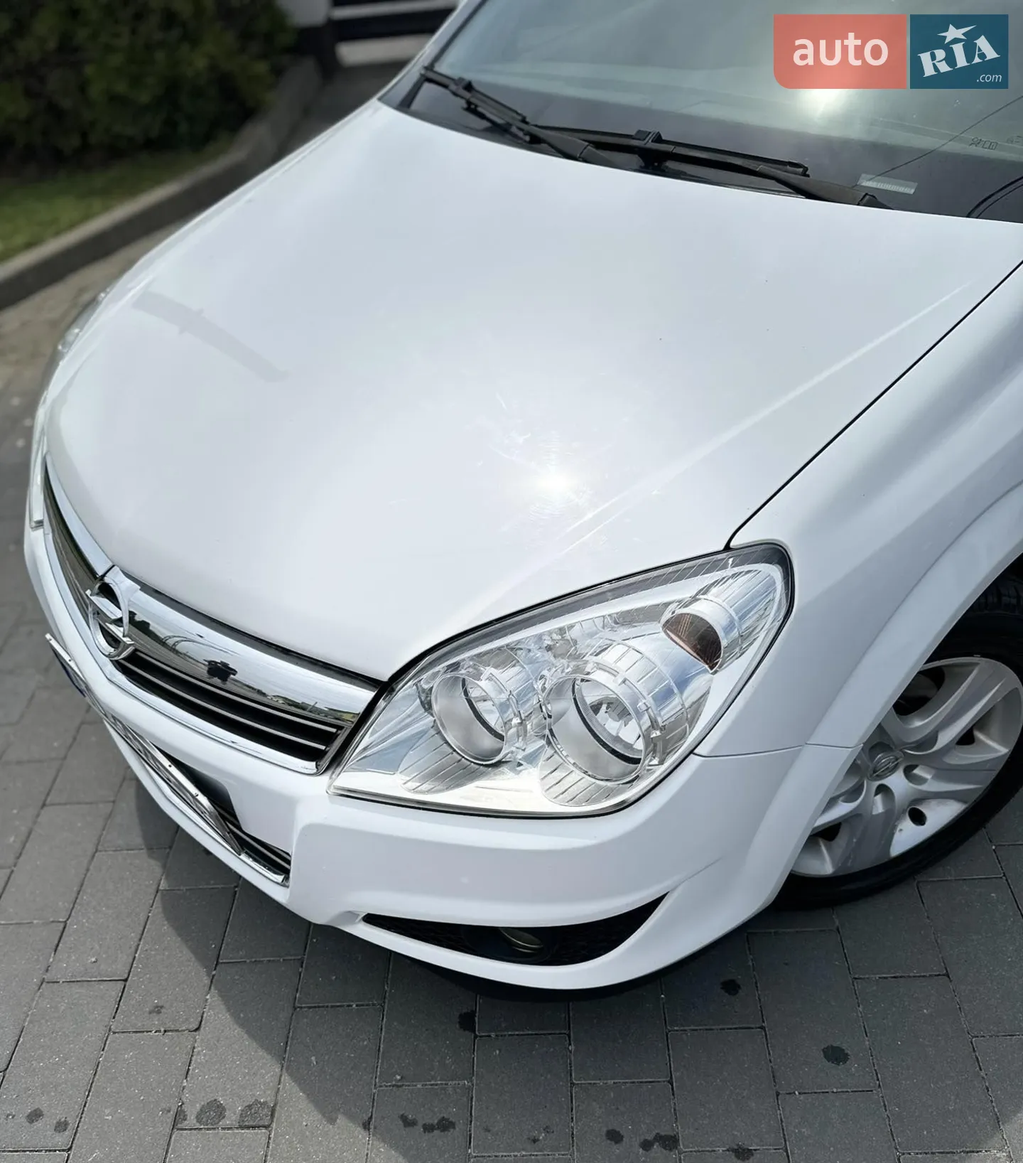 2010 Opel Astra - мініатюра 2