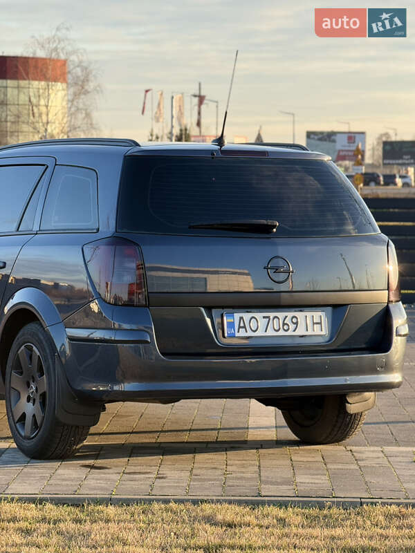 Универсал Opel Astra 2007 в Мукачево