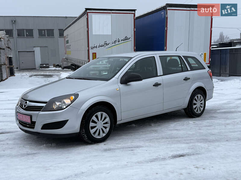 2010 Opel Astra, VIN W0L0AHL35A2079839:plate — фото 1 (autoria)