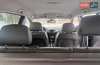 Универсал Opel Astra 2010 в Виннице