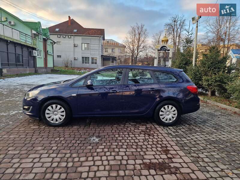 Универсал Opel Astra 2013 в Мукачево