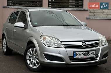 Хэтчбек Opel Astra 2007 в Николаеве