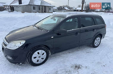 Универсал Opel Astra 2008 в Старой Выжевке