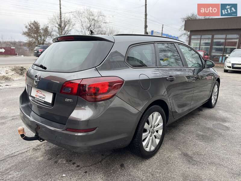 Универсал Opel Astra 2011 в Сумах