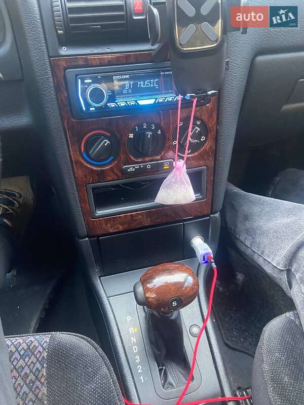 Хэтчбек Opel Astra 1998 в Киеве