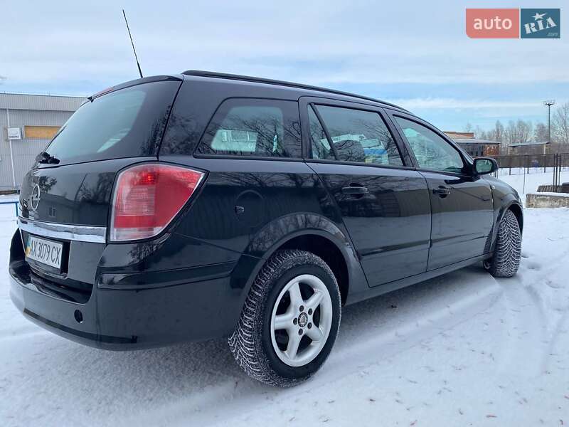 Универсал Opel Astra 2006 в Харькове