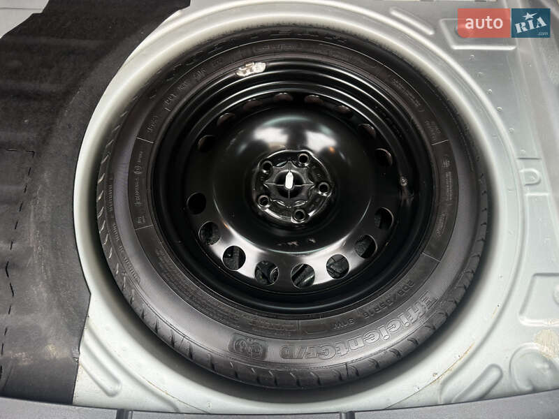 Универсал Opel Astra 2010 в Калуше