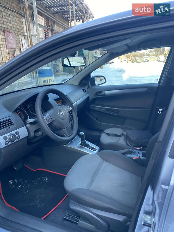 Хэтчбек Opel Astra 2005 в Виннице фото 10 Хэтчбек Opel Astra 2005 в Виннице