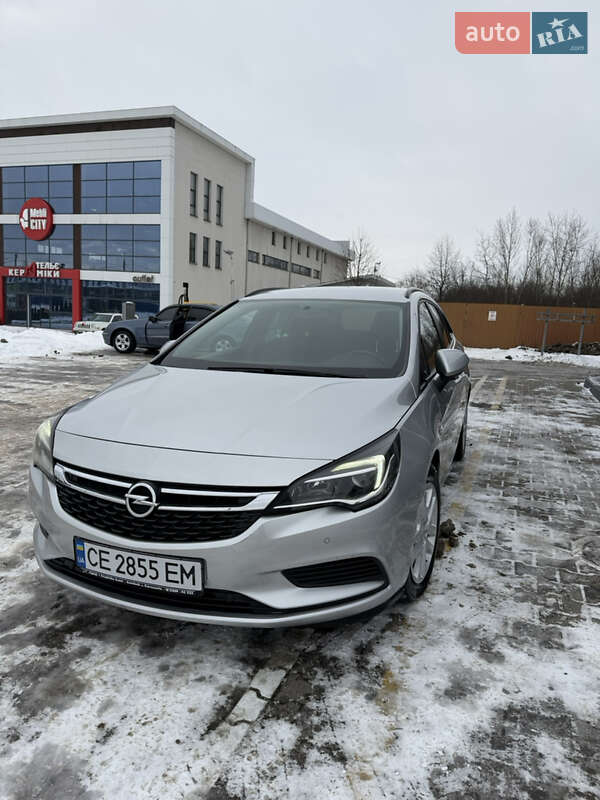 Універсал Opel Astra 2017 в Чернівцях