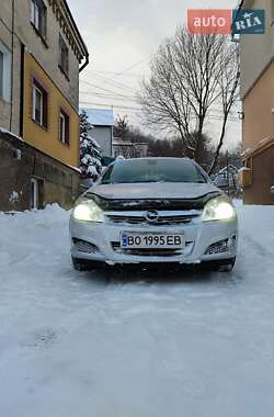 Универсал Opel Astra 2010 в Кременце