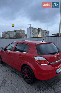Хэтчбек Opel Astra 2006 в Александрие