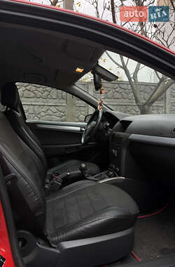 Хэтчбек Opel Astra 2006 в Александрие