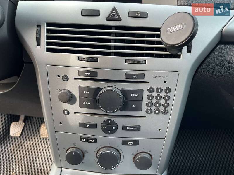 Універсал Opel Astra 2009 в Южноукраїнську