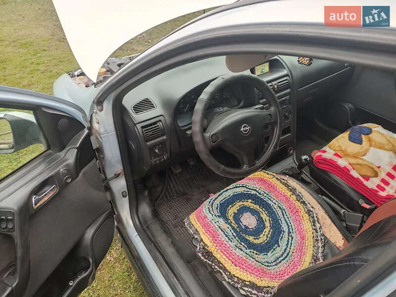 Седан Opel Astra 2004 в Харькове фото 7 Седан Opel Astra 2004 в Харькове