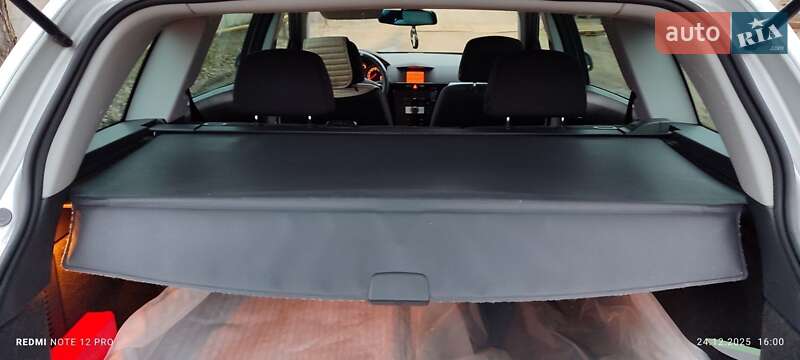 Универсал Opel Astra 2010 в Первомайске