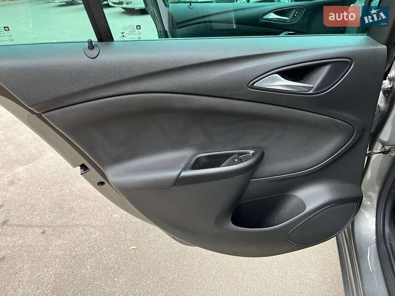Универсал Opel Astra 2020 в Киеве фото 48 Универсал Opel Astra 2020 в Киеве
