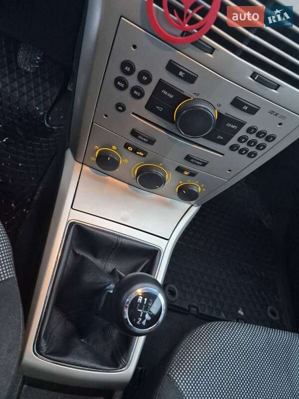 Седан Opel Astra 2008 в Умани фото 13 Седан Opel Astra 2008 в Умани