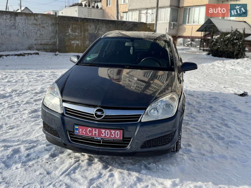 Универсал Opel Astra 2009 в Виннице