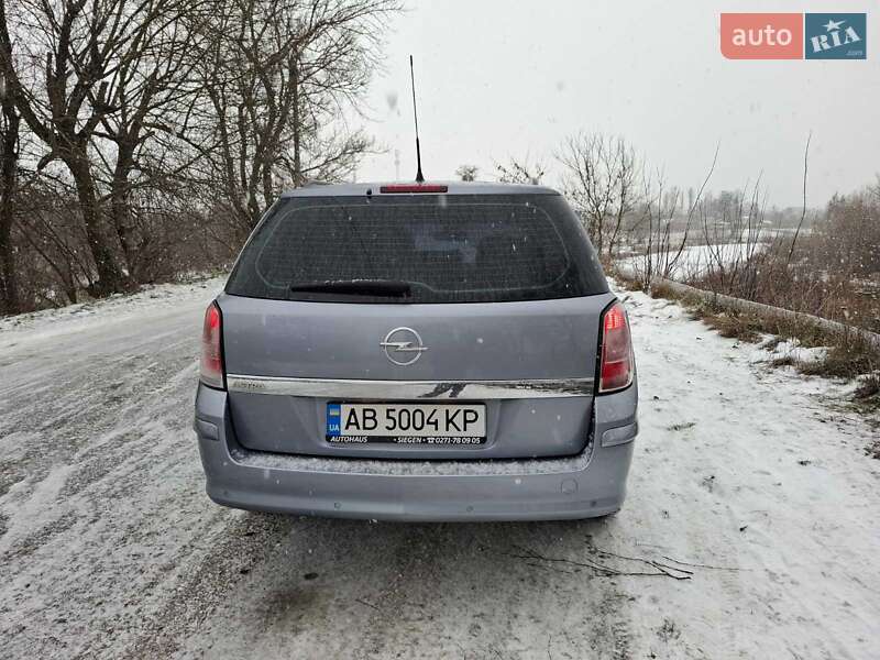Универсал Opel Astra 2009 в Виннице