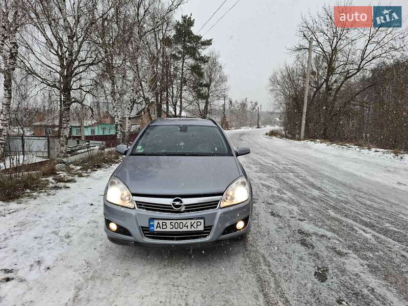 Универсал Opel Astra 2009 в Виннице