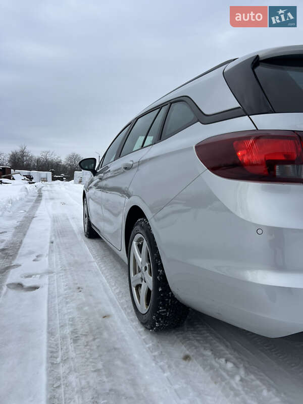 Универсал Opel Astra 2020 в Мукачево