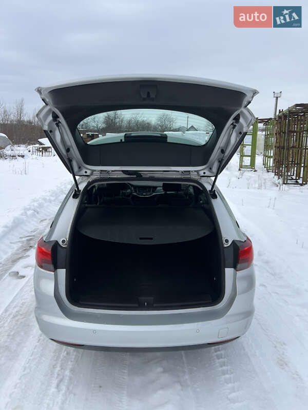 Универсал Opel Astra 2020 в Мукачево