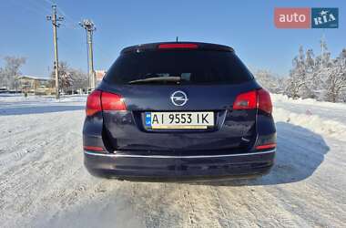 Универсал Opel Astra 2013 в Буче