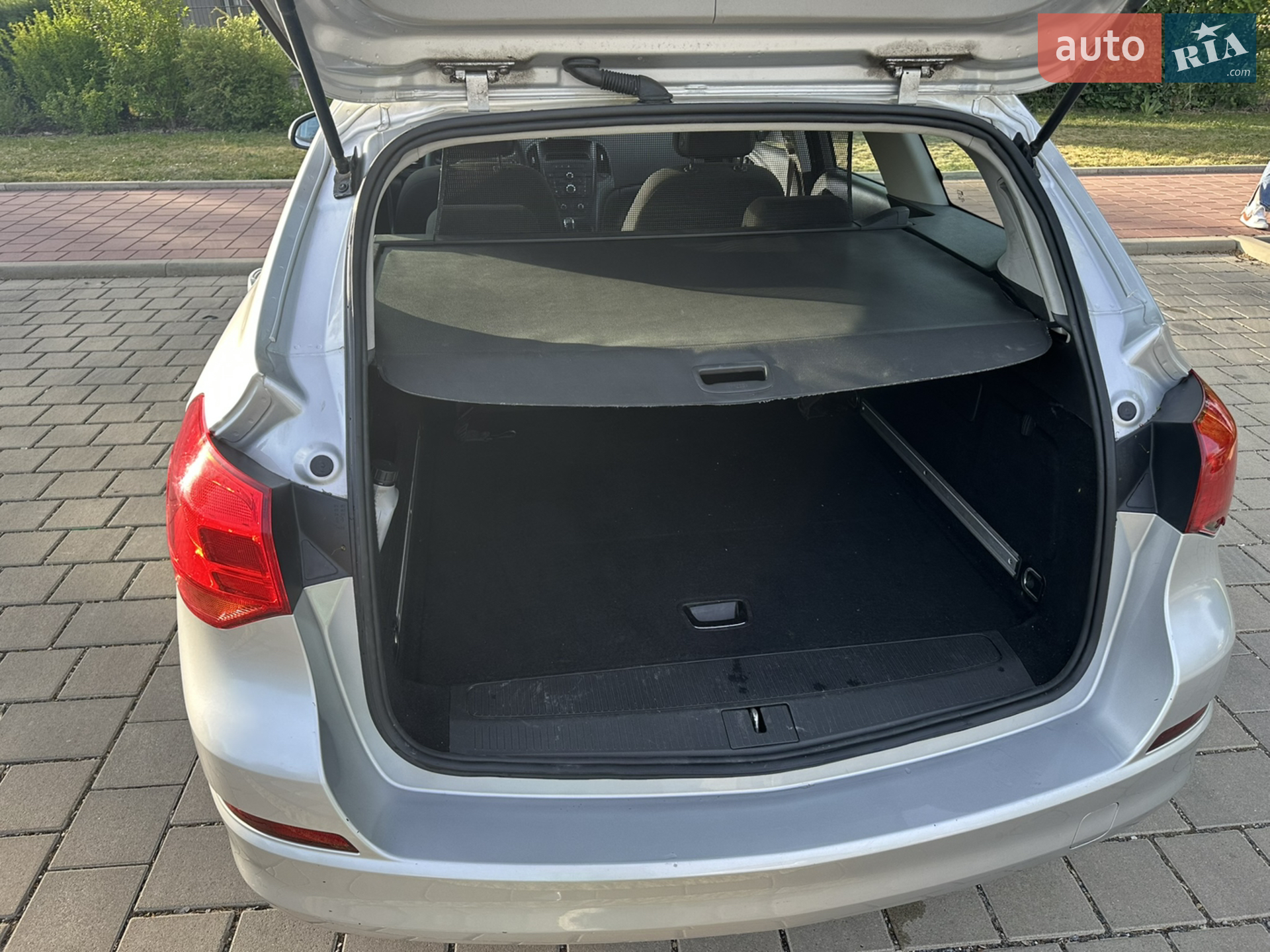 2010 Opel Astra - мініатюра 19