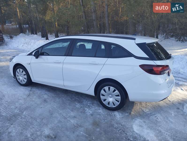 Универсал Opel Astra 2018 в Яворове