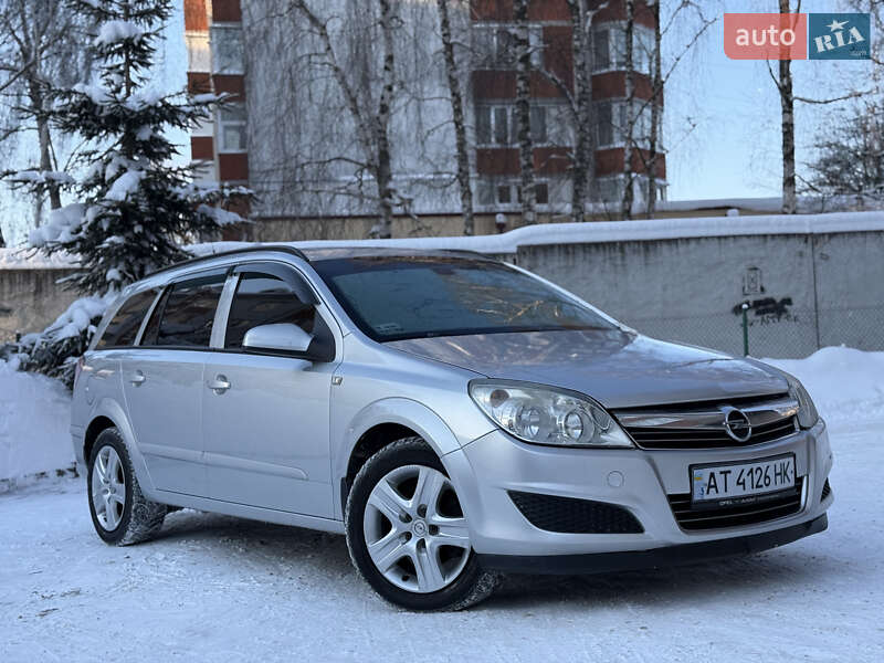 Универсал Opel Astra 2009 в Тернополе