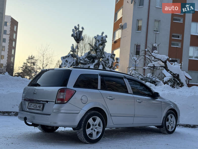 Универсал Opel Astra 2009 в Тернополе