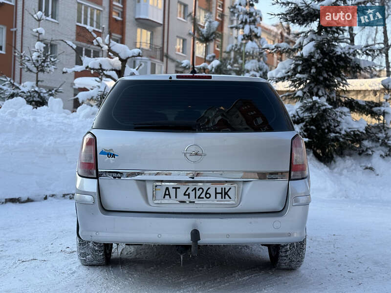 Универсал Opel Astra 2009 в Тернополе