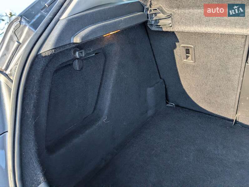 Хэтчбек Opel Astra 2012 в Луцке