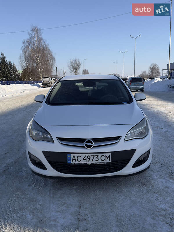 Хэтчбек Opel Astra 2014 в Ковеле
