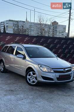 Универсал Opel Astra 2008 в Сумах