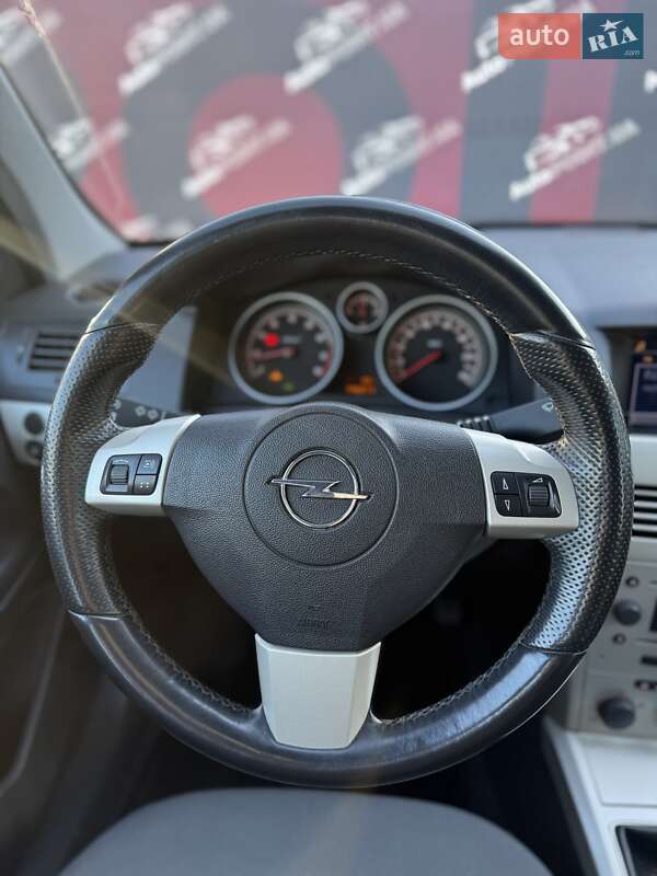 Универсал Opel Astra 2008 в Сумах