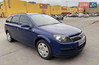 Универсал Opel Astra 2006 в Житомире