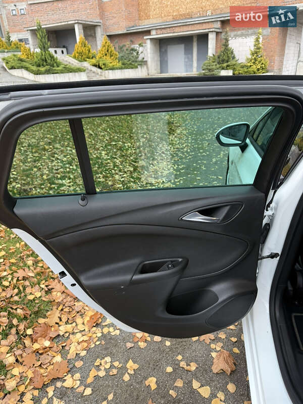 Универсал Opel Astra 2021 в Хмельницком