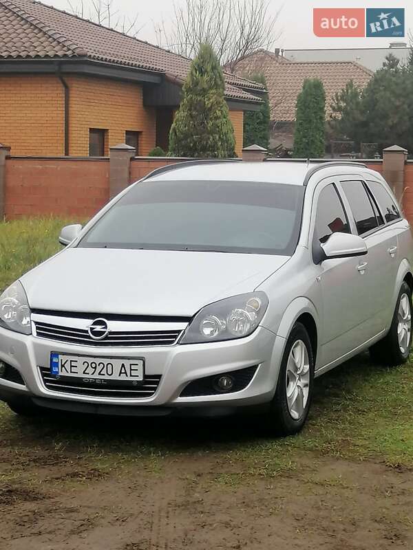 Универсал Opel Astra 2012 в Днепре фото Универсал Opel Astra 2012 в Днепре