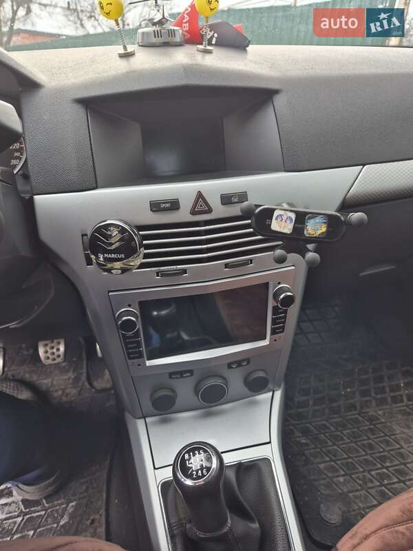 Универсал Opel Astra 2006 в Кропивницком