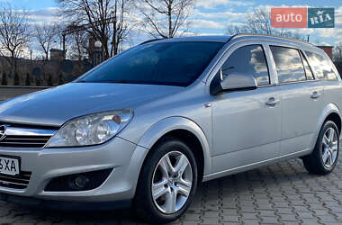 Универсал Opel Astra 2009 в Дрогобыче