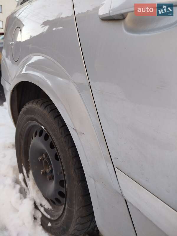 Универсал Opel Astra 2005 в Винниках