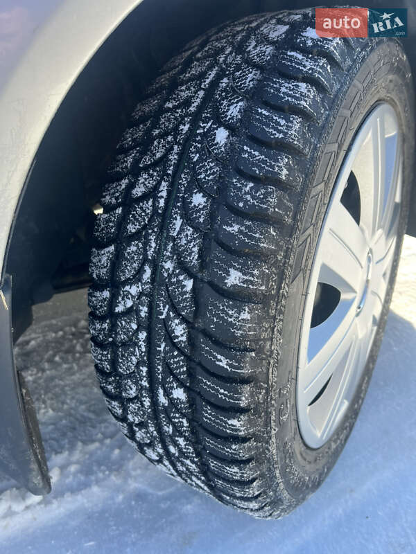 Универсал Opel Astra 2009 в Хусте