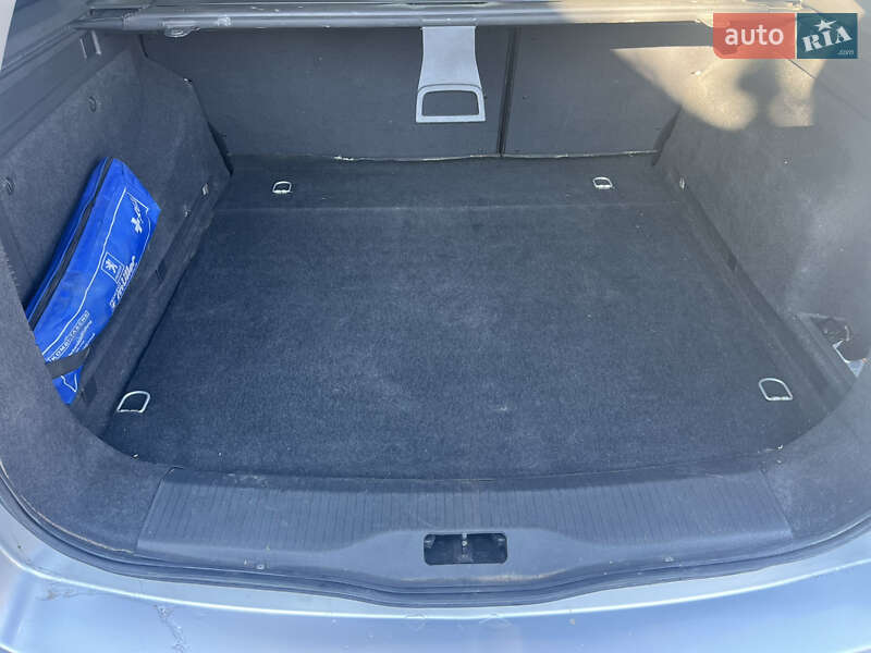 Универсал Opel Astra 2009 в Хусте