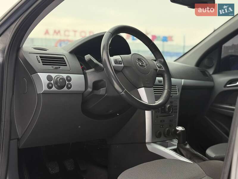 Хэтчбек Opel Astra 2009 в Запорожье