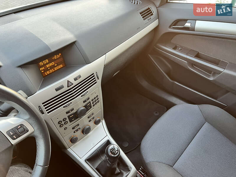 Хэтчбек Opel Astra 2009 в Николаеве фото 9 Хэтчбек Opel Astra 2009 в Николаеве